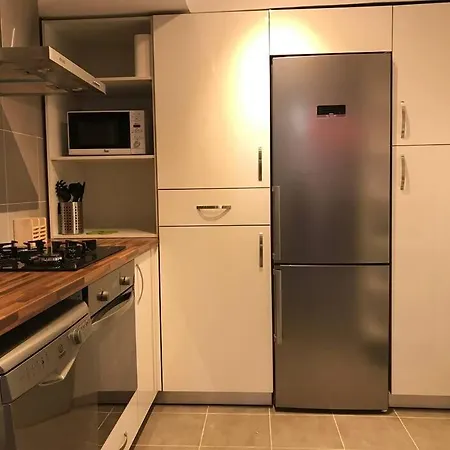 Turia Apartman *